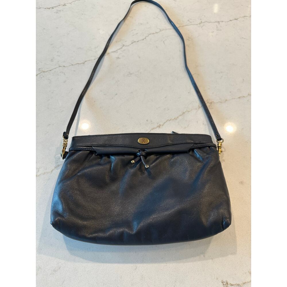 Vintage Etienne Aigner Navy Leather Mini Shoulder Bag 90’s Y2K Minimalist Purse